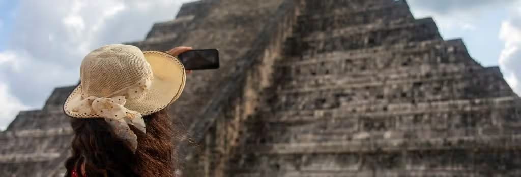 Excursión a Chichén Itzá y el cenote Saamal + Visita a una galería de arte