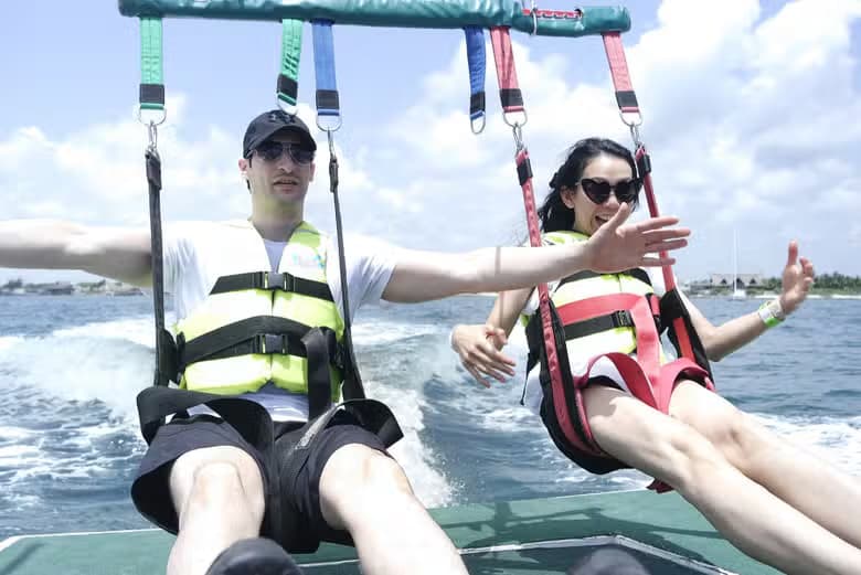 Parasailing en CancĂșn - photo 4