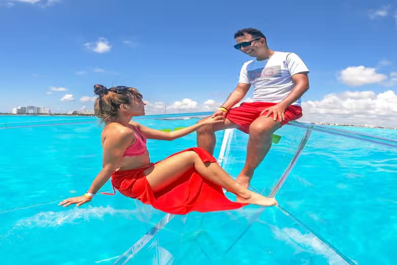 Paseo en barco transparente por CancĂșn - photo 11